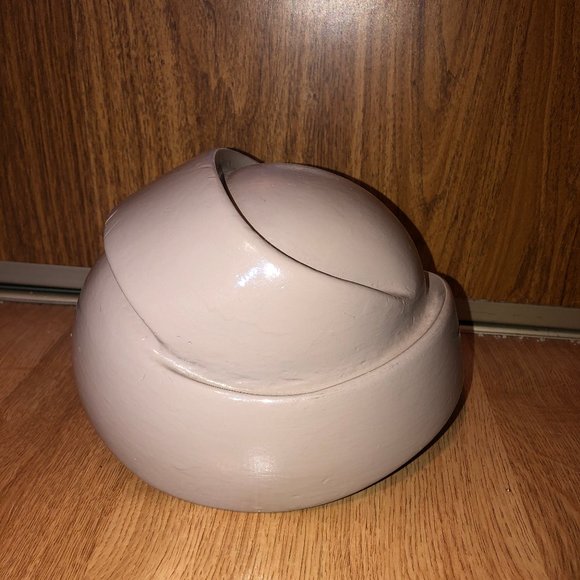 Intricate vintage wooden hat block (Millinery) - Picture 4 of 5